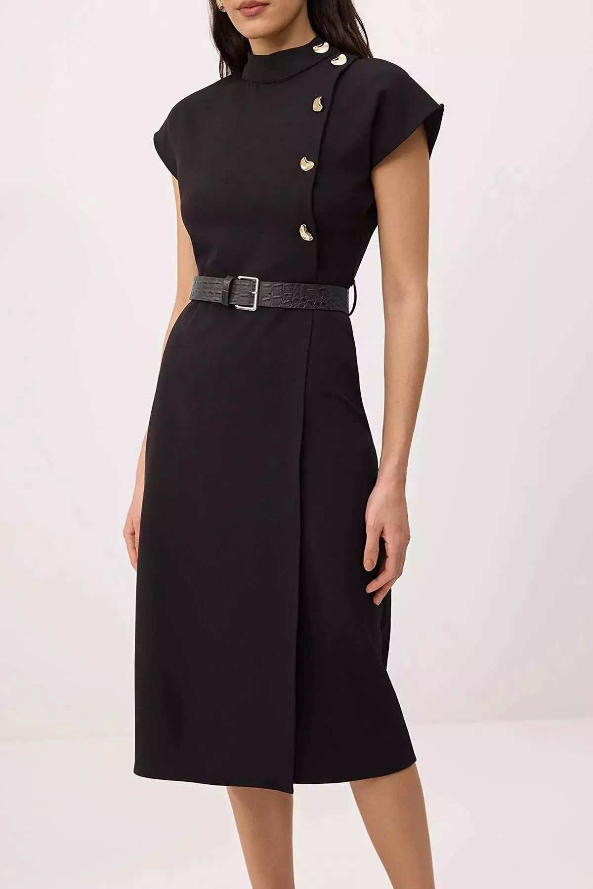 Black Belt Button Detailed Midi Woven Dress Twoss26El121
