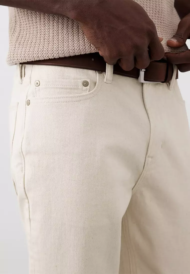 Slim Travel Jean
