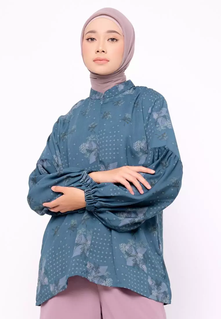 Jual Zm Decade Sale Zm Zaskia Mecca Yumi Navy Blouse Romansa Khatulistiwa Edisi Bunga