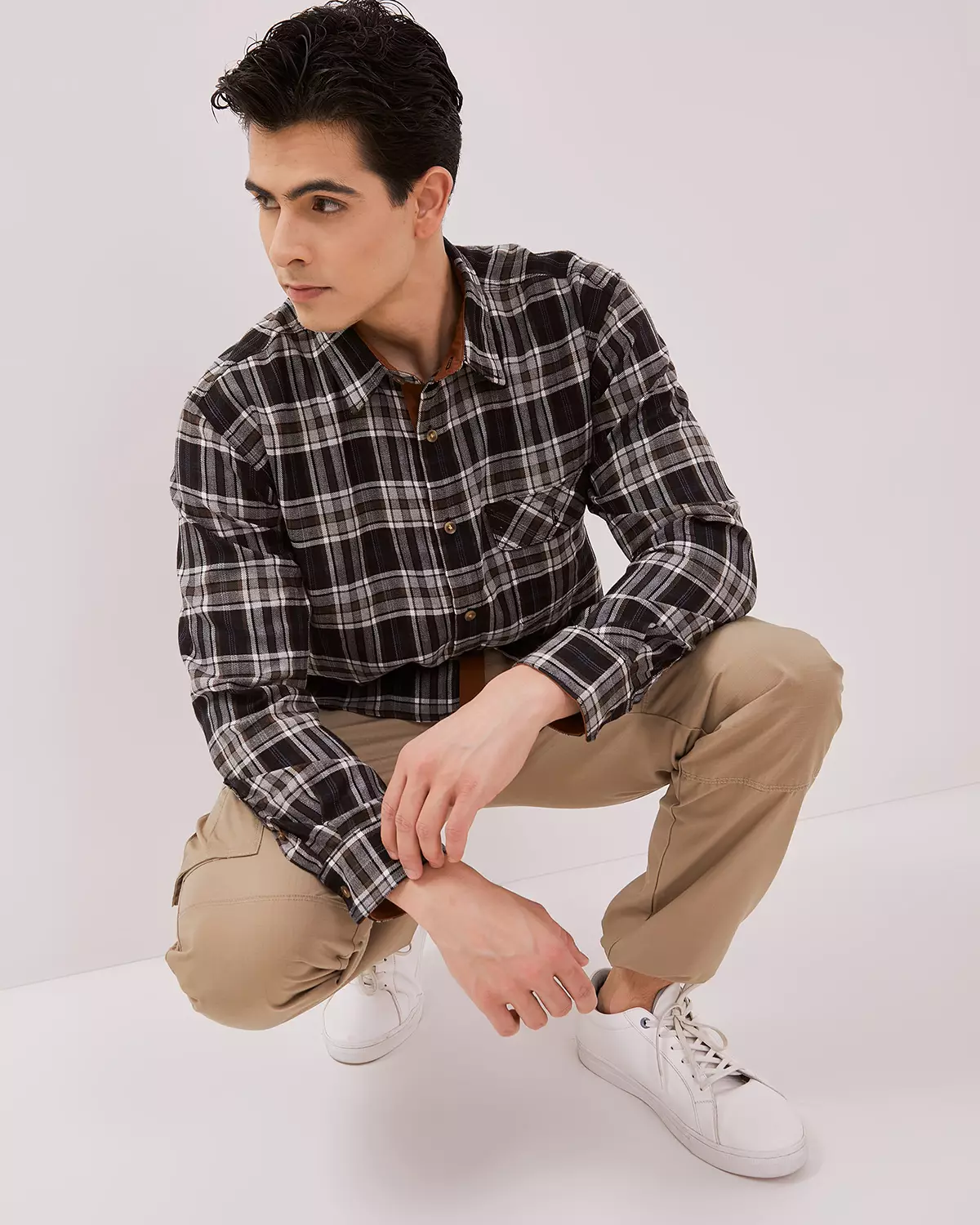 MEN'S BLACK LONG SLEEVED SHIRT