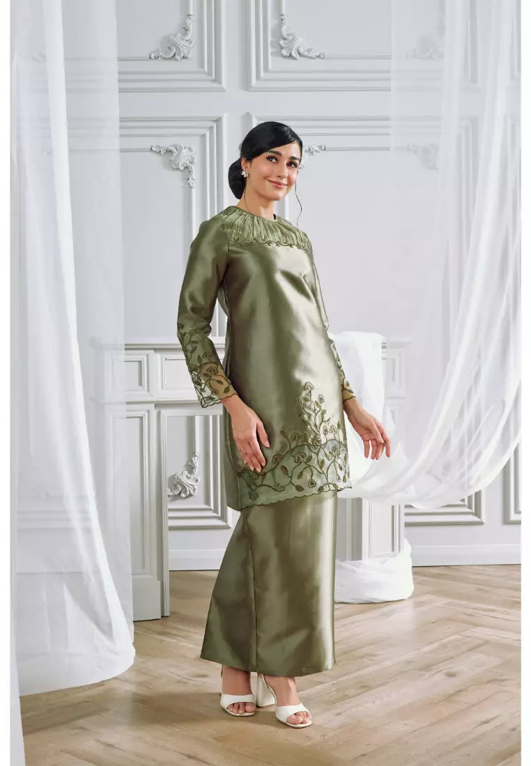 Kurung Moden Madina