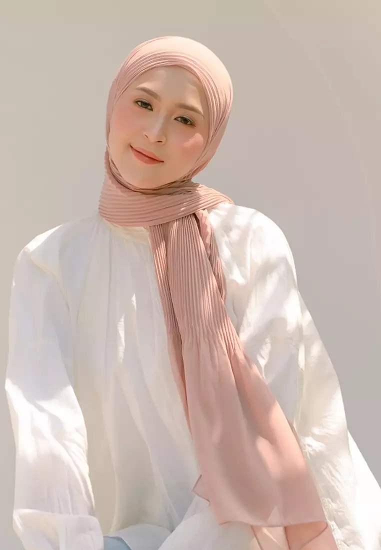 Bawal Pleats Shawl Wheat