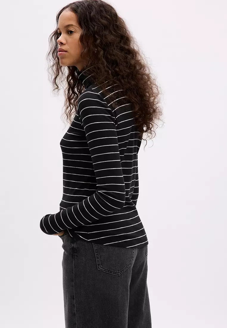 Gap white turtleneck sales
