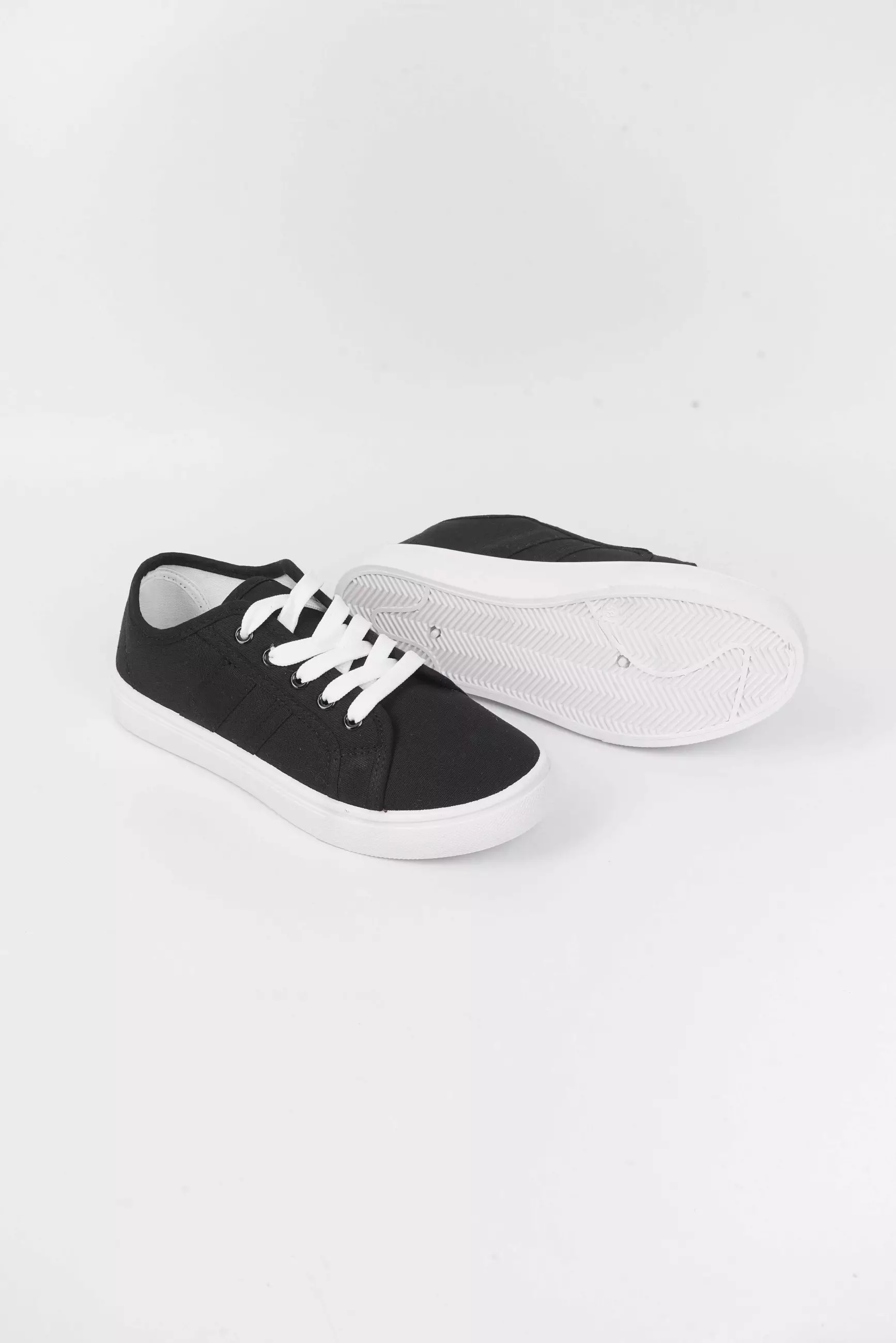 Blow Nastar Sepatu Sneakers Kanvas Wanita BLAS 0038