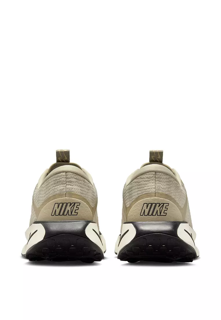 Motiva Walking Shoes