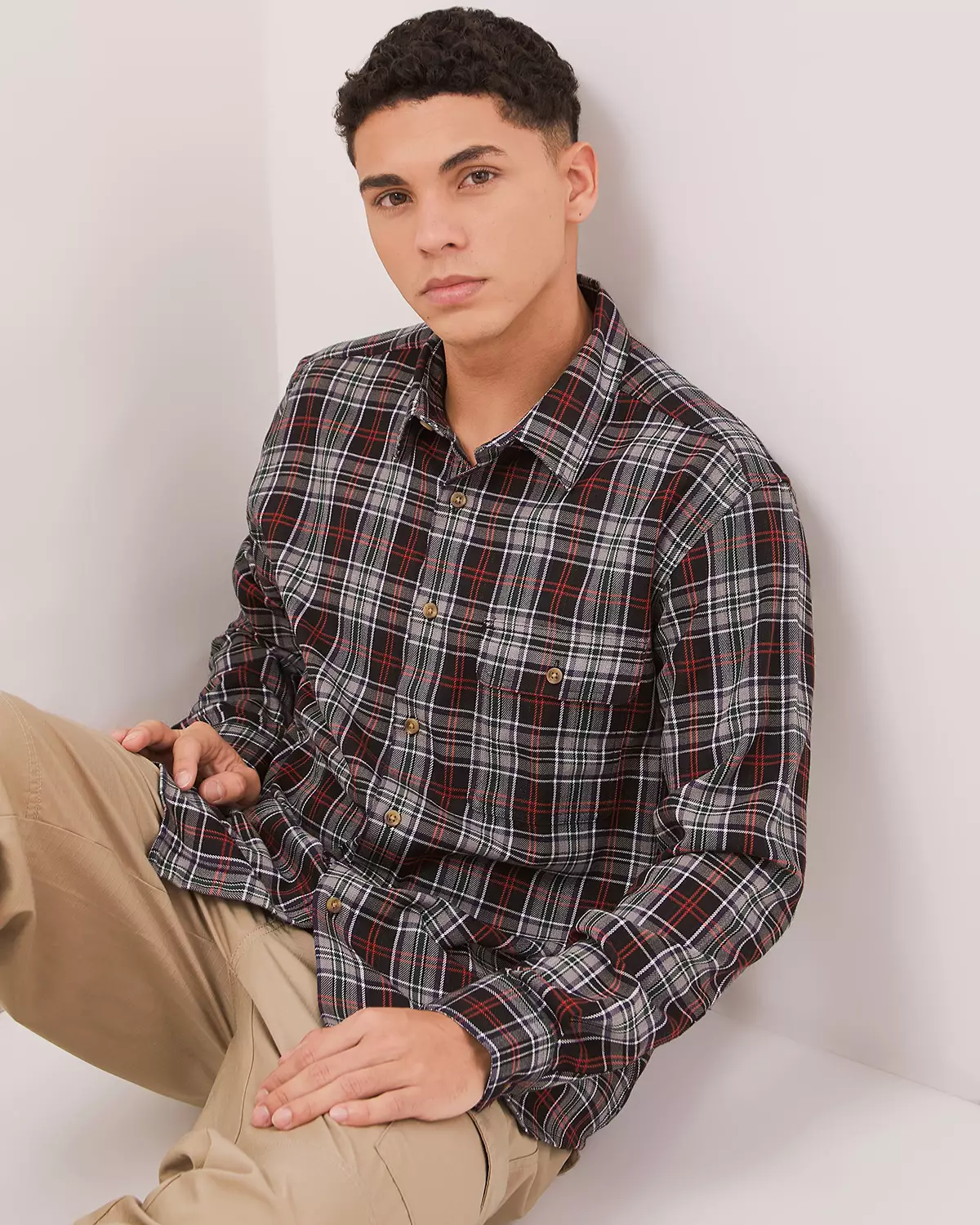MEN'S BLACK FLANNEL SHORT SLEEVE SHIRT