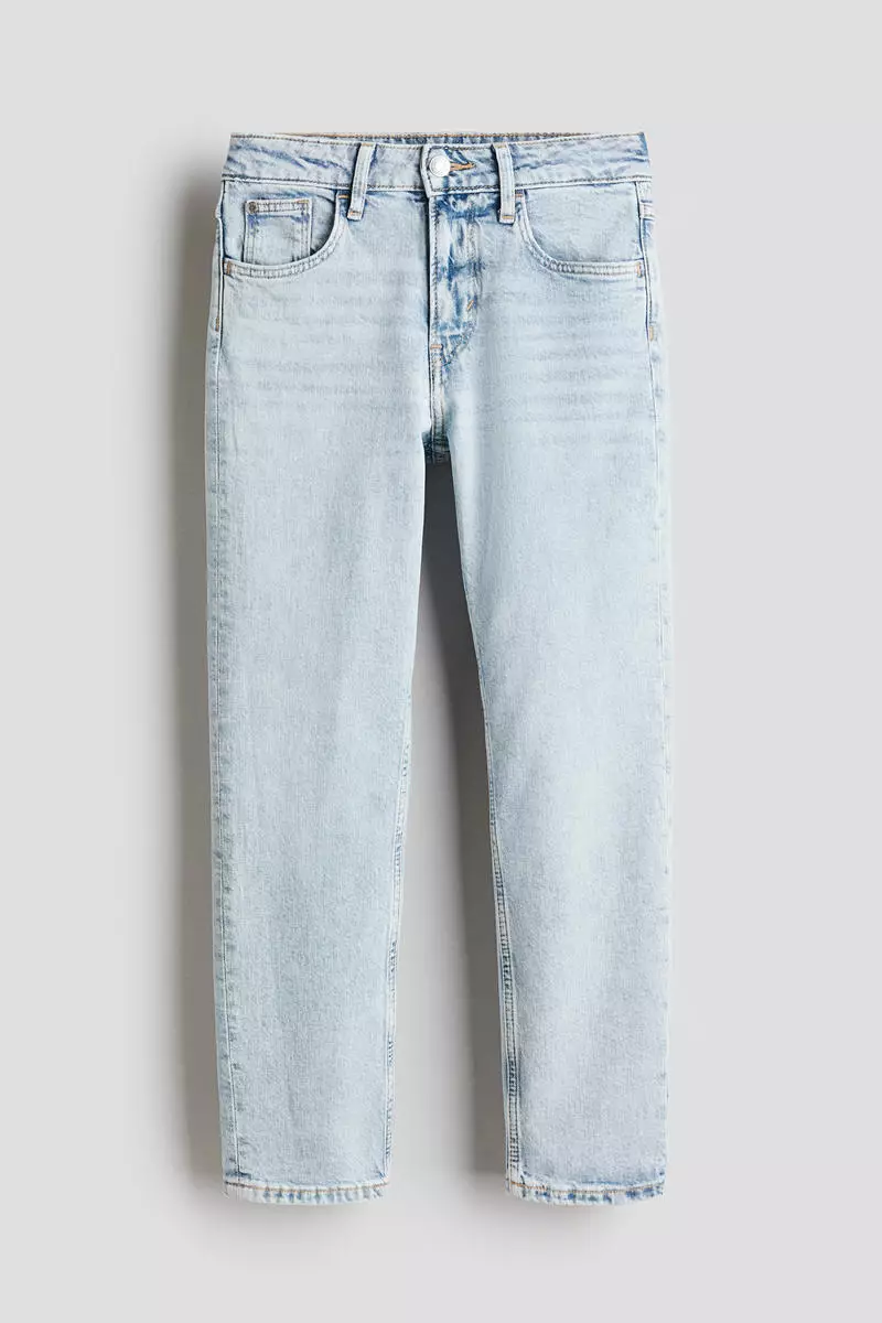 Relaxed Tapered Fit Jeans