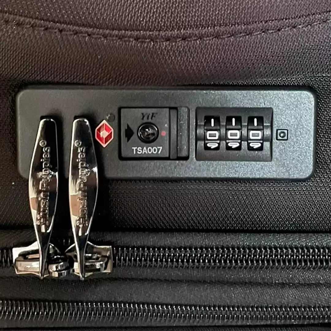 HUSH PUPPIES LUGGAGE SOFTCASE ORIGINAL LARGE 69-3147-BLACK