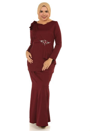 Fahara Kurung With Pleated Drape from Ashura in Red