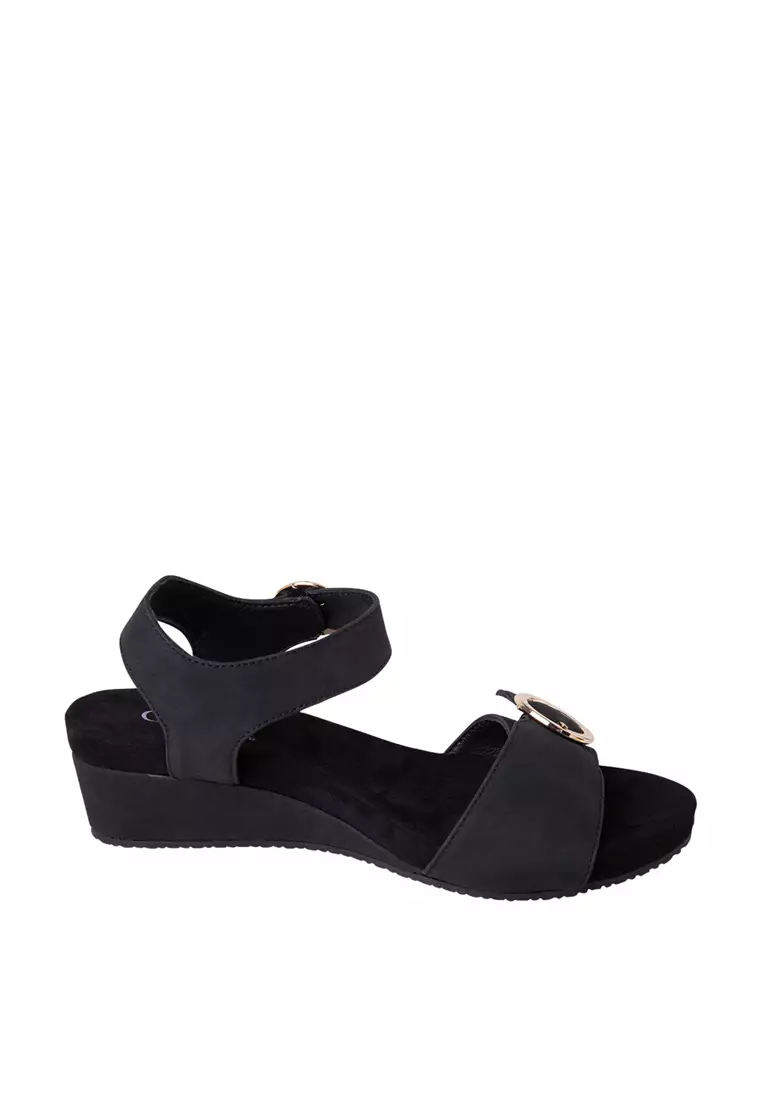Discount on Comfort Plus by Predictions  shoes - SKU: Women's Nubuck Enya