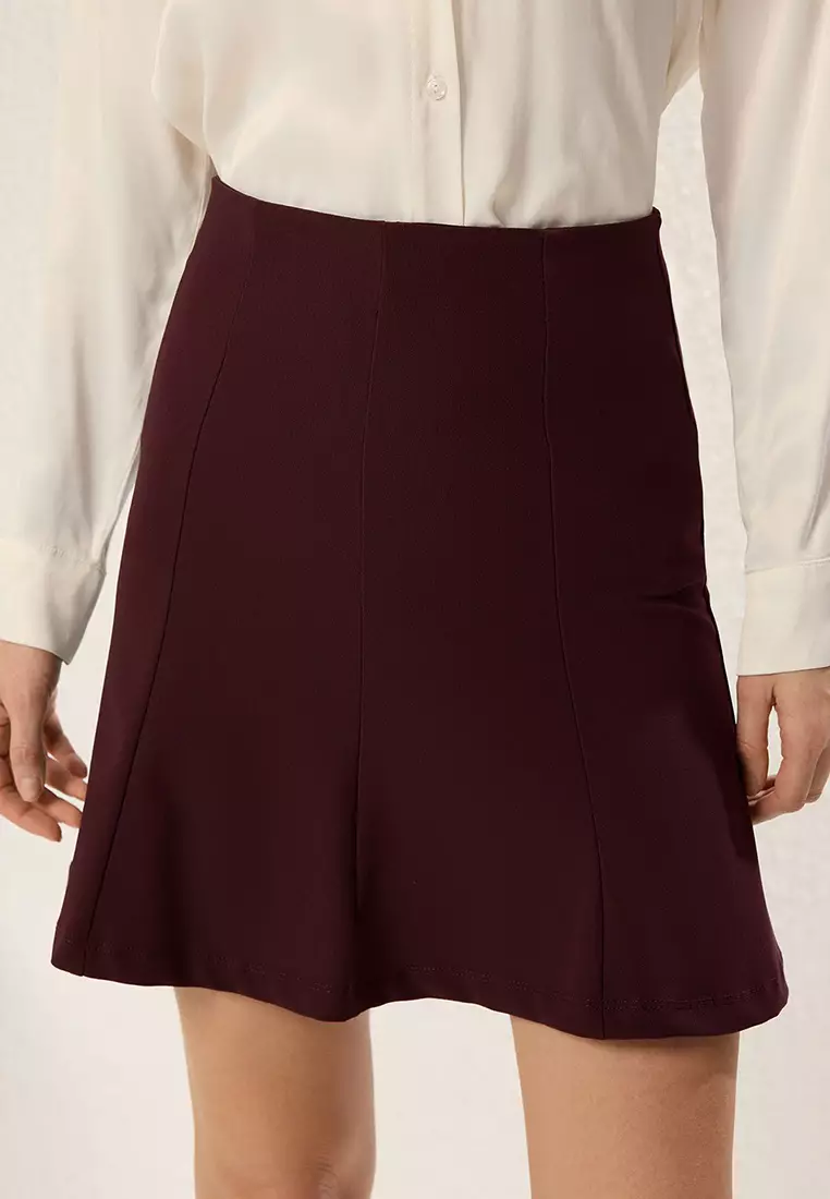Burgundy Skater/ Ribbed Mini Skirt With Opening Waist