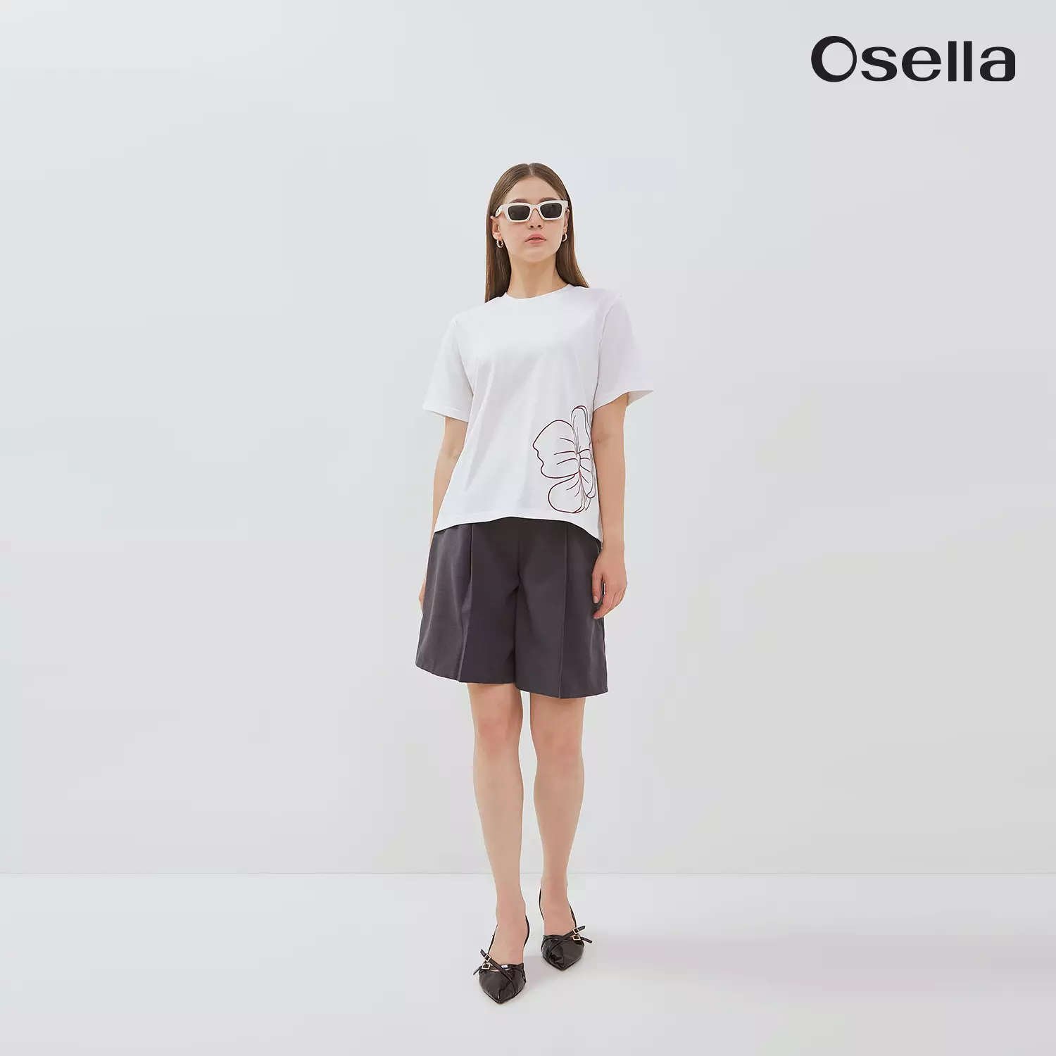 Osella Floral Embroidery T-Shirt 2171660101 | Kaos Basic Motif Bunga Lengan Pendek Wanita