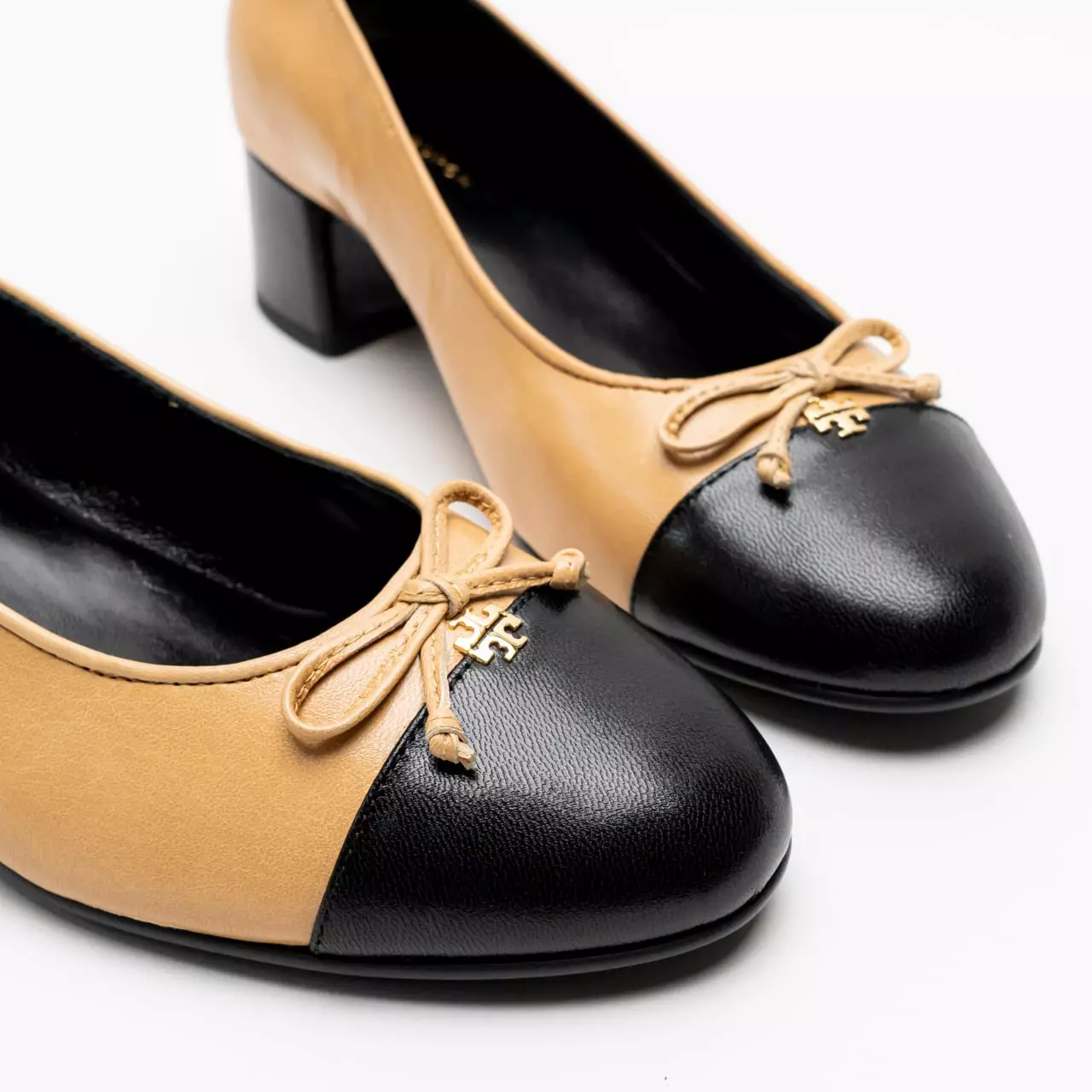 Cap-Toe 45 Pumps Ginger Mousse / Perfect Black