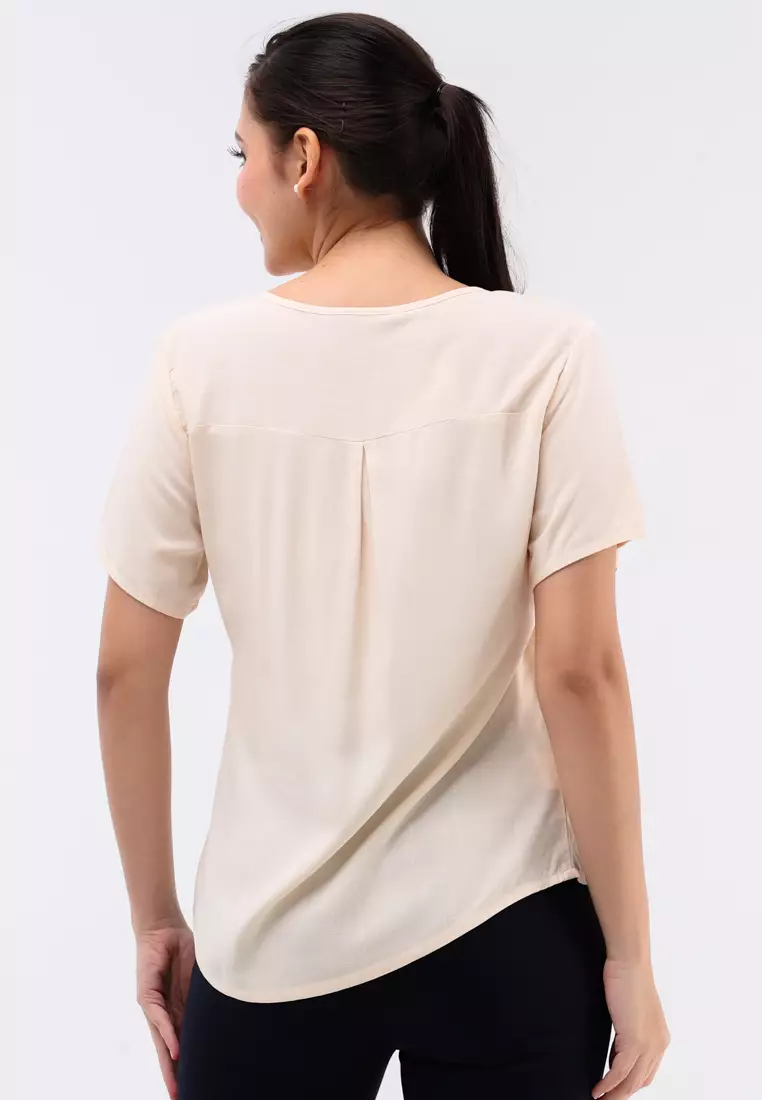 Short Sleeves Round Neck Blouse
