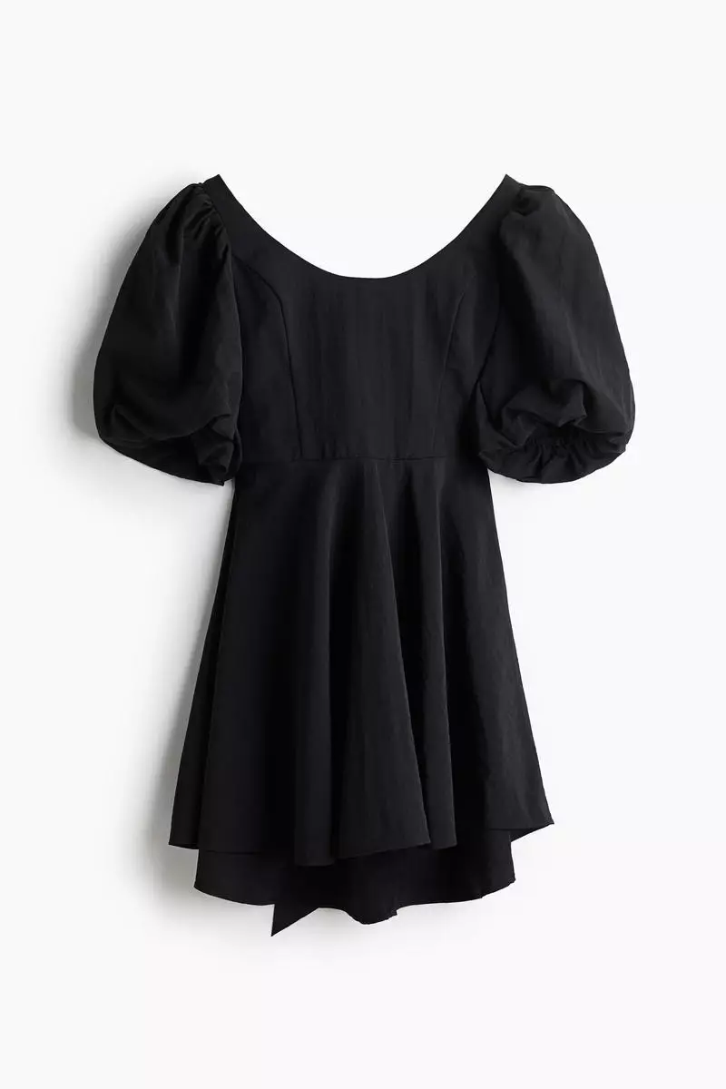 Balloon-sleeved dress