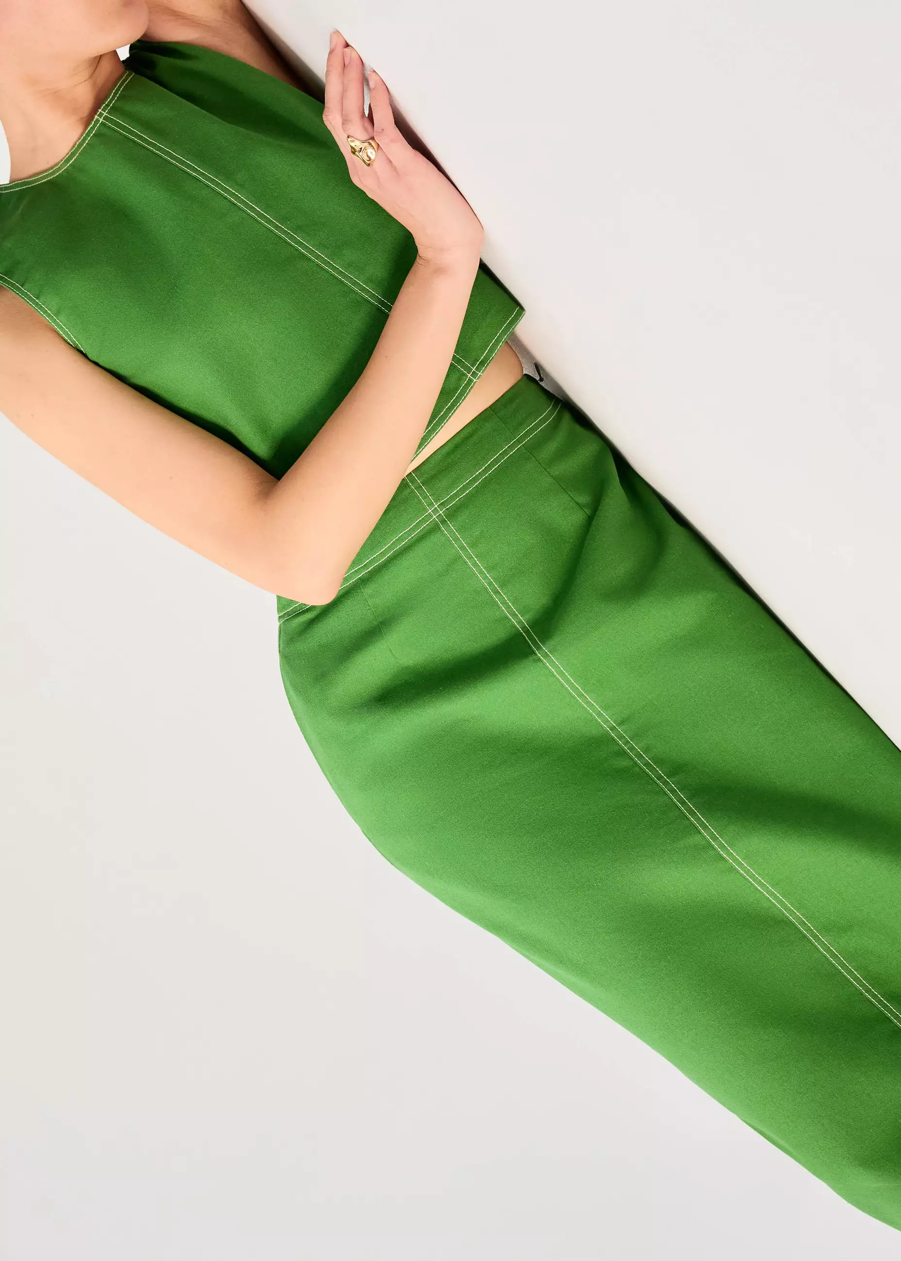 Rok Wanita - Elastic Contrast Stitch High Waist A-line Maxi Skirt