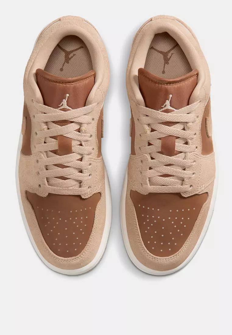 Air Jordan 1 Low Shoes