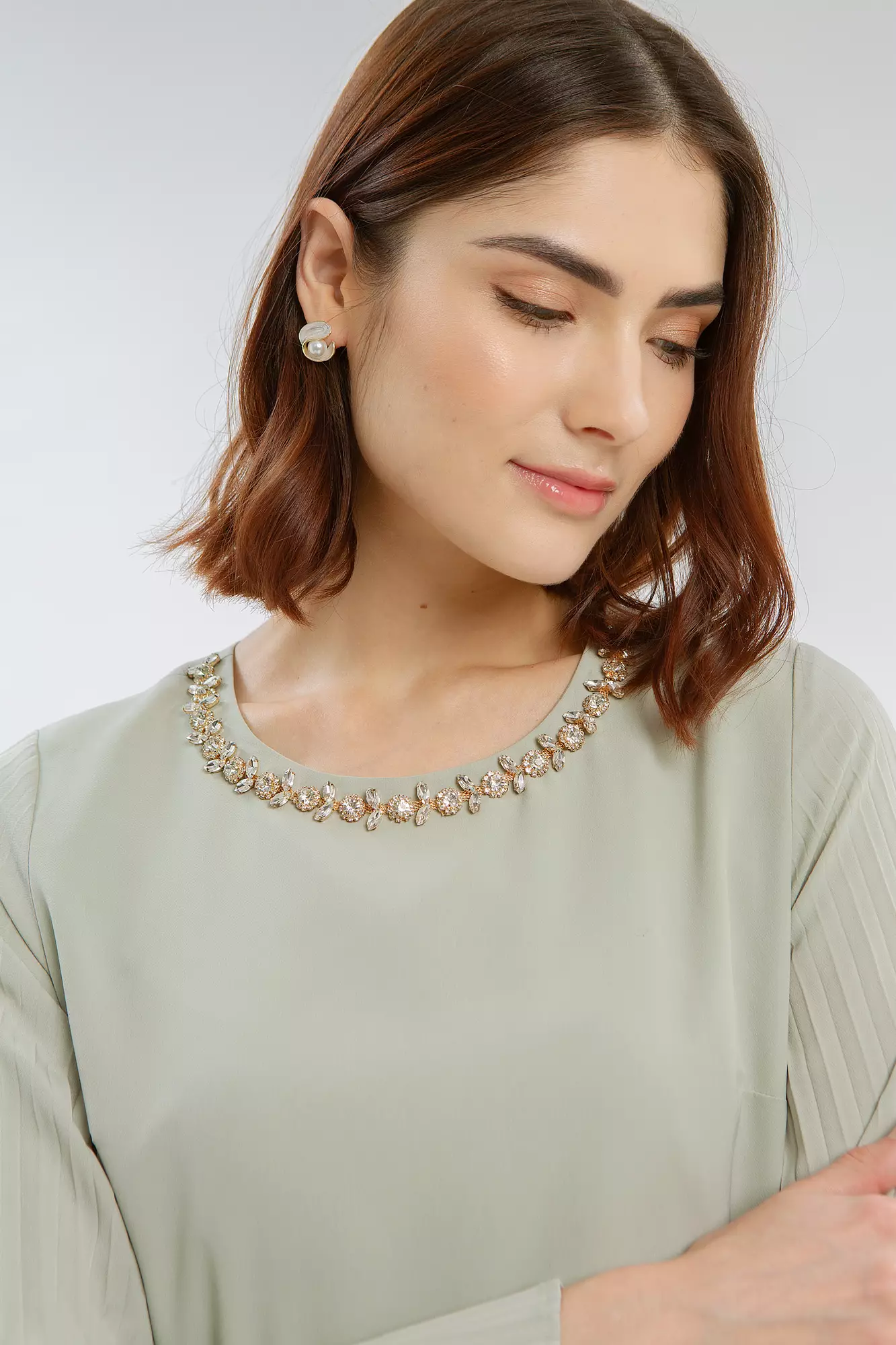 Minimal Rayya Dress Sage Warna SAGE