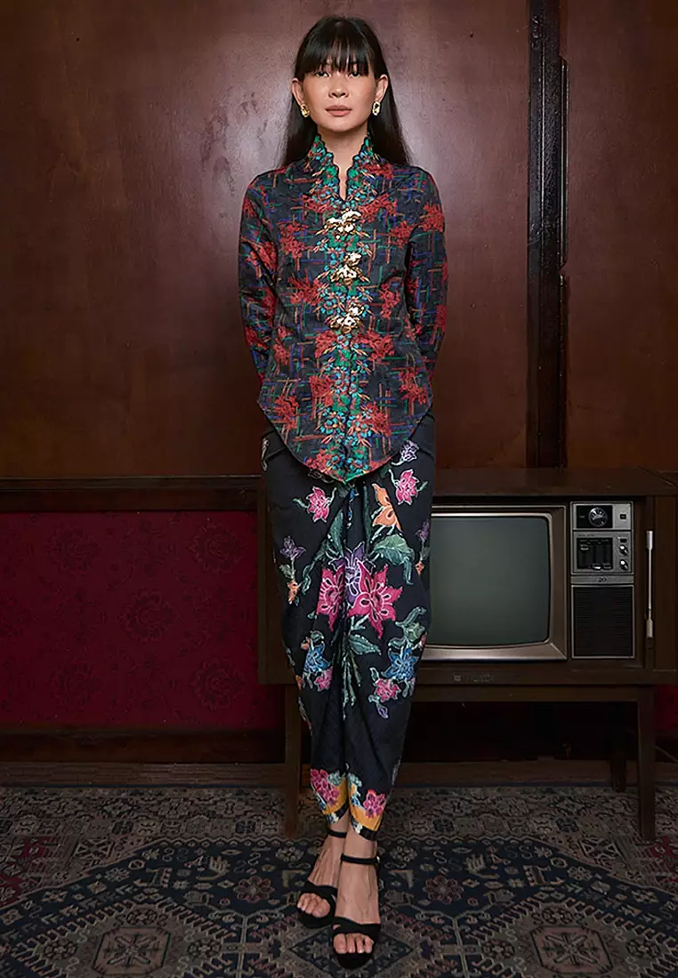 Kebaya Pendek Wah 上衣