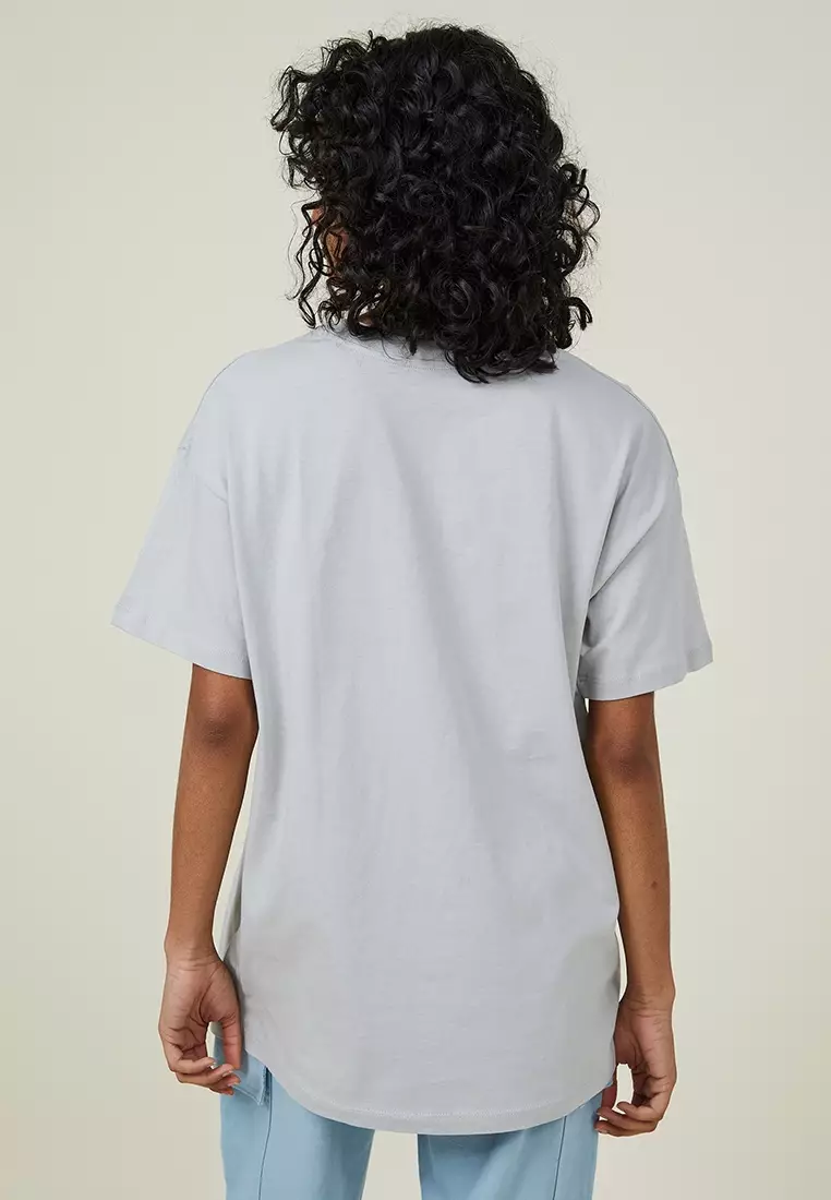 Jual Cotton On Boyfriend Fit Graphic Tee Original 2024 ZALORA Indonesia