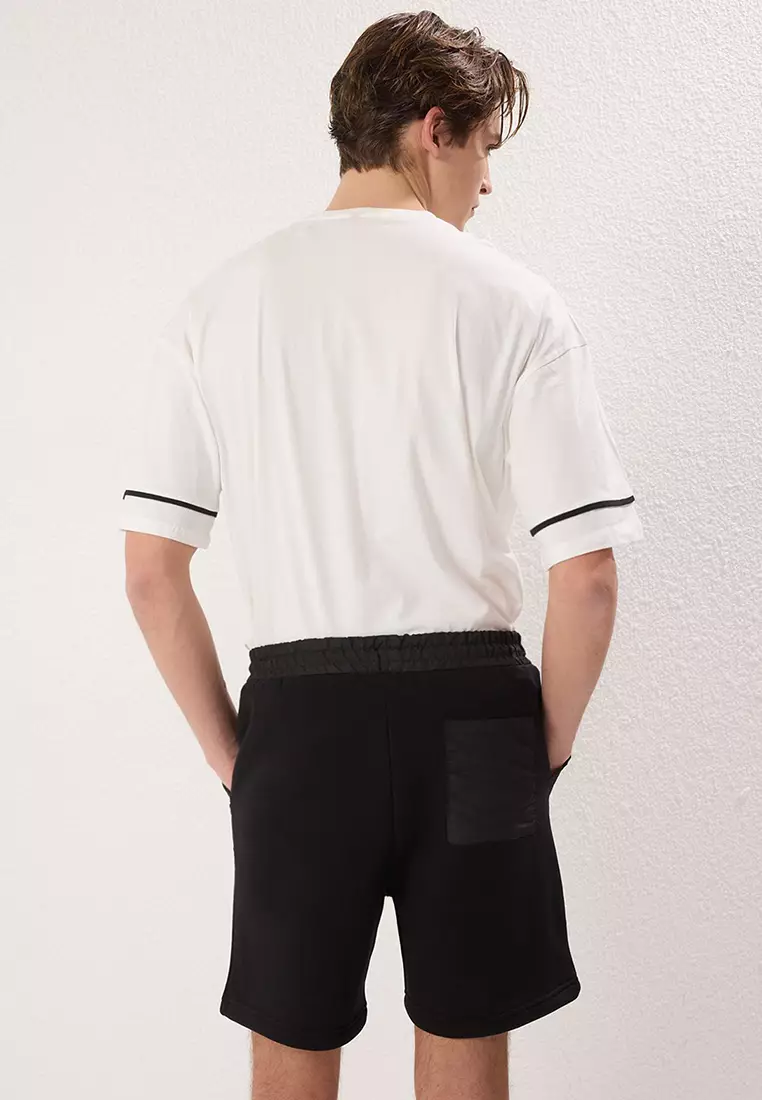 Black Regular Cut Parachute Fabric Pocket Detail Thick Shorts & Bermudas TMNSS25SR00028