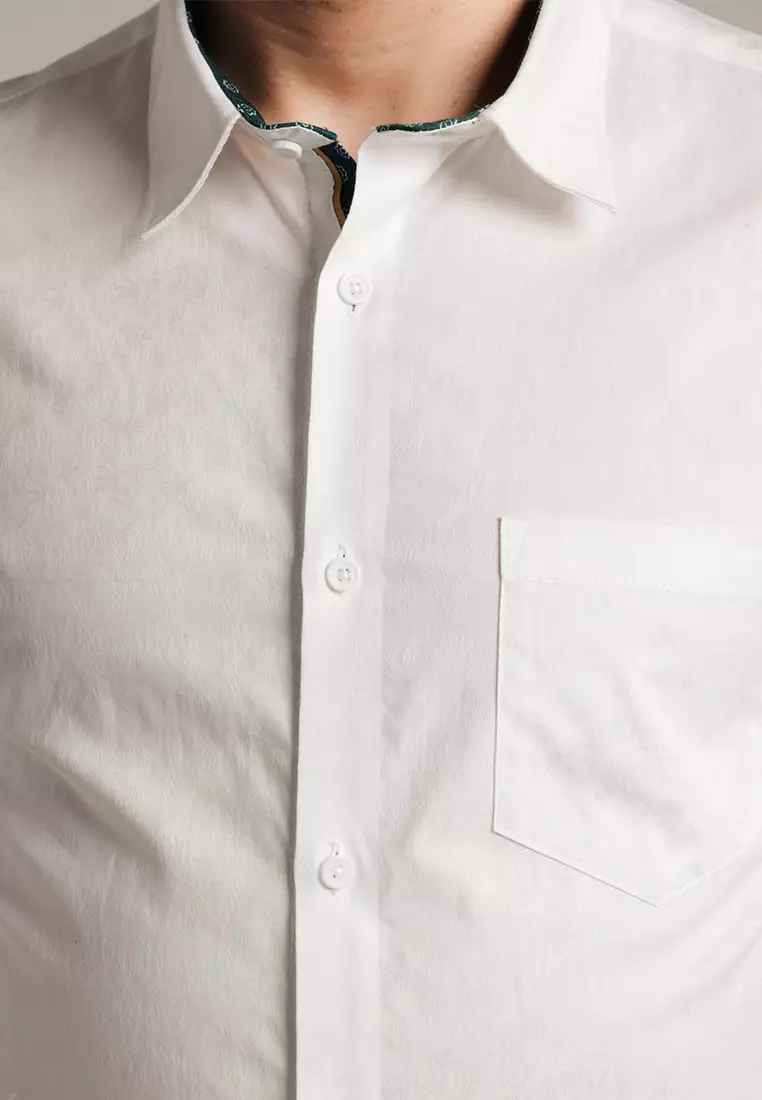 MOC - Kemeja Polos Pria Lengan Panjang Brandon - White