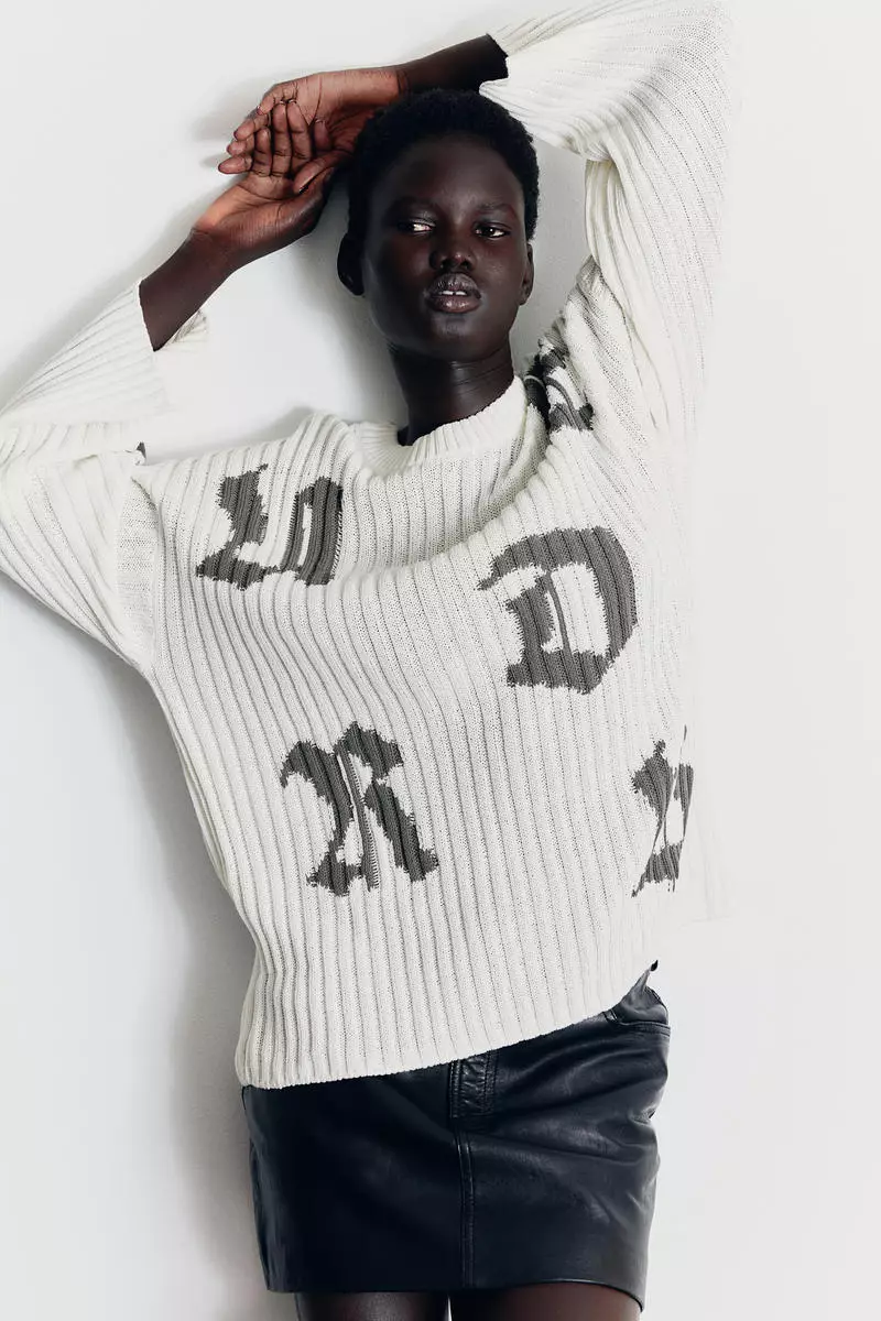 Jacquard-knit jumper