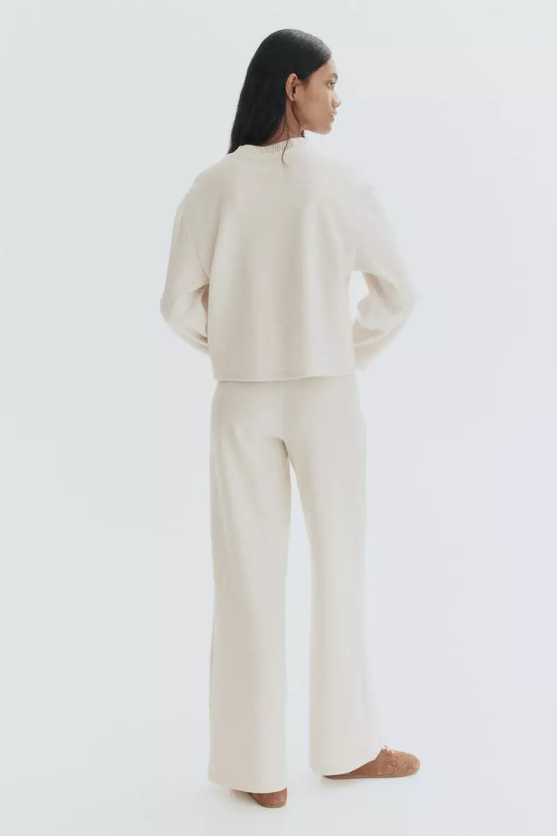 Crease-leg trousers
