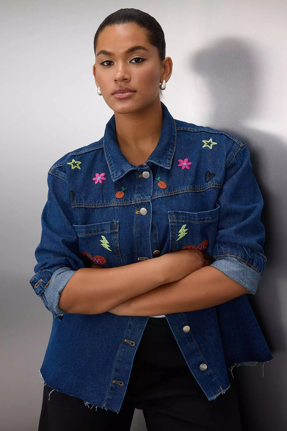 Blue Embroidery Detailed Oversize/Wide Fit Plus Size Denim Jacket Tbbaw26Ag00003