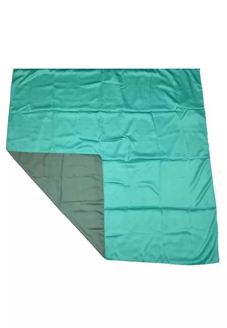 Two-sided Satin Square Scarf Hijab Wanita Bolak-Balik Green
