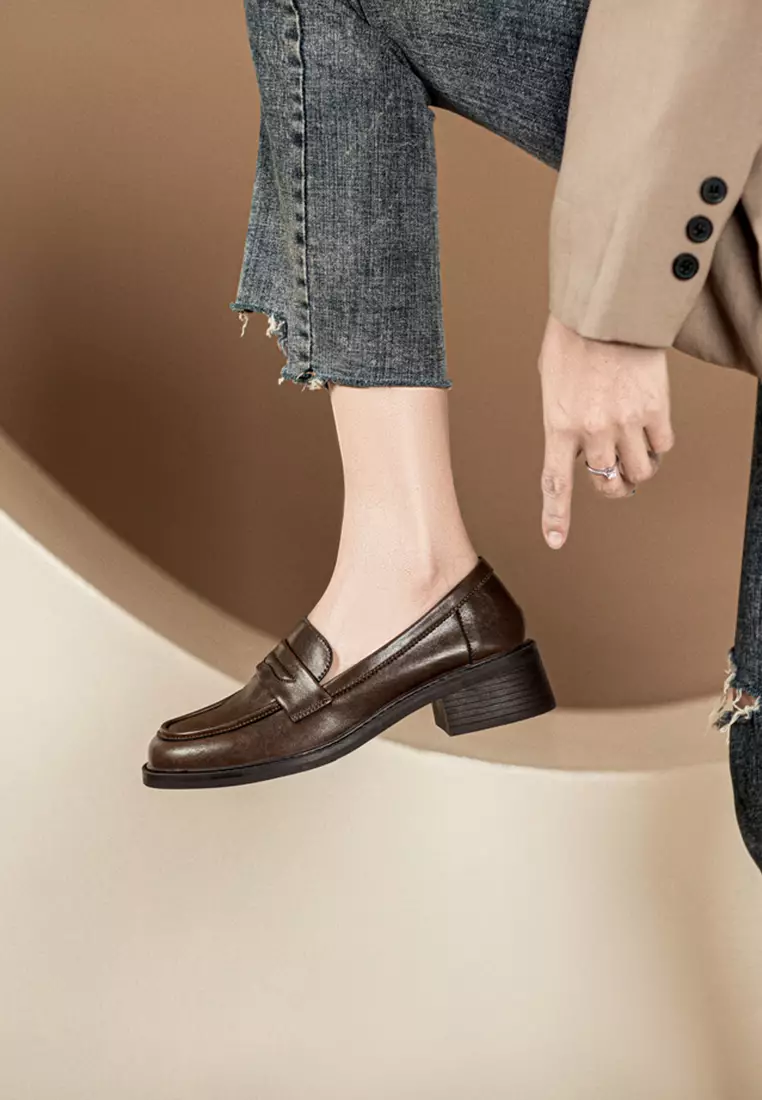 Round Toe Classic Leather Loafer TE912-2