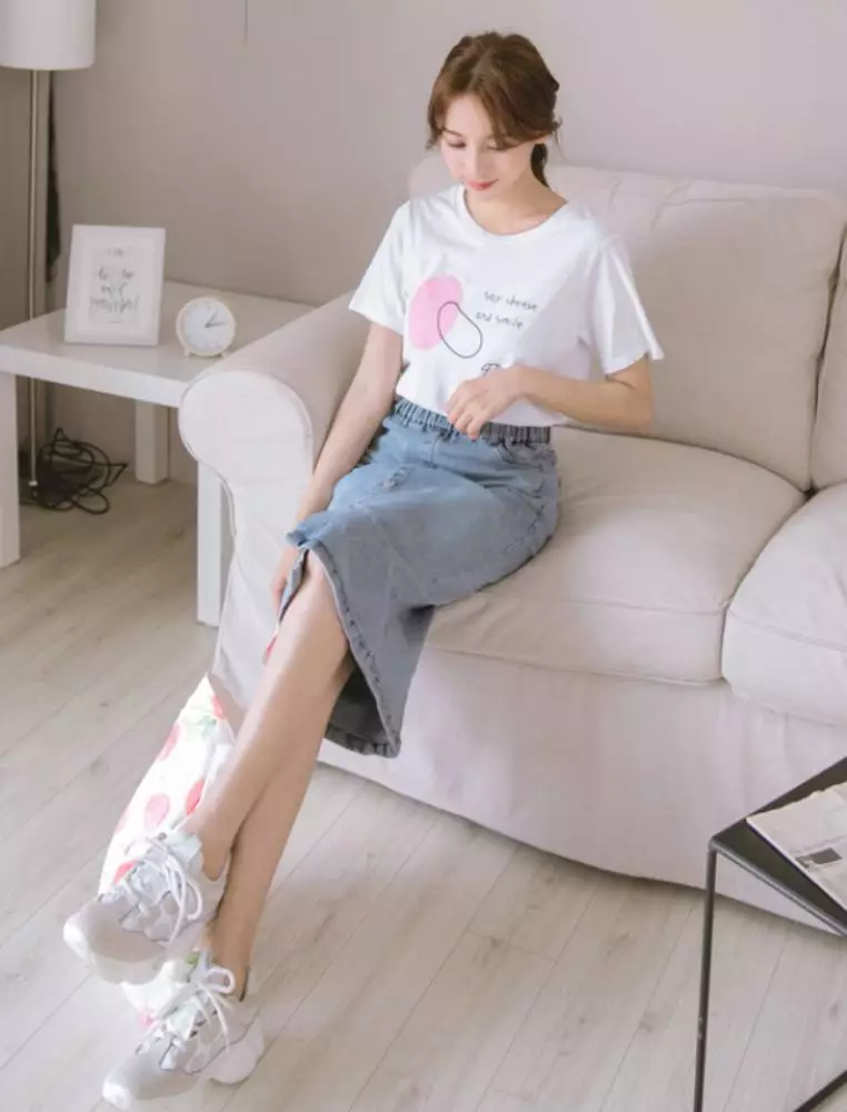 刷色排釦鬆緊腰頭Ａ字牛仔中長裙《CA1610》