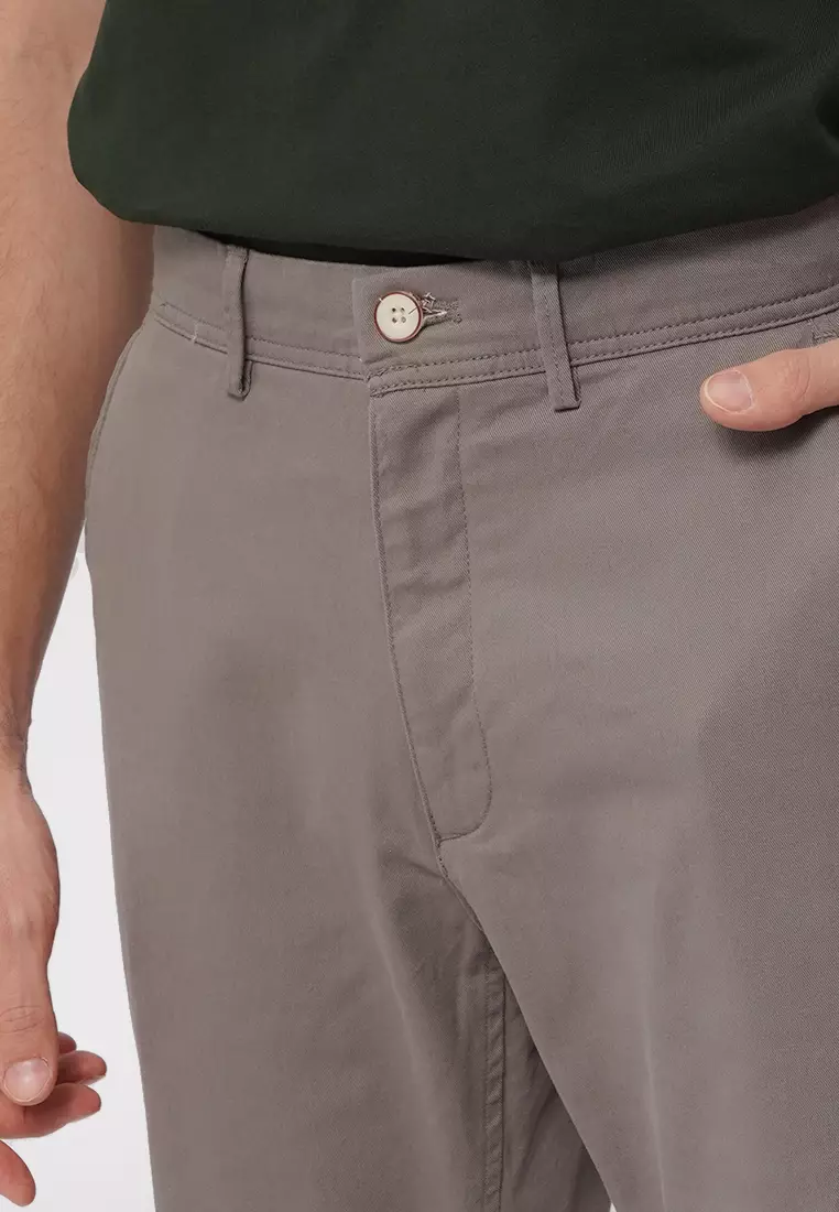 Regular Fit Tapered Chinos Pants