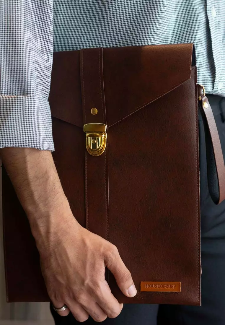 Houseofcuff Clutch Pria Tas Tangan Unisex Cokelat Muda Model Kancing