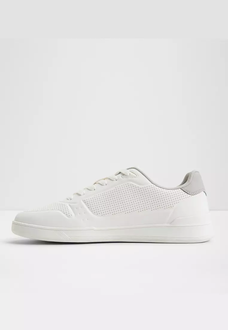 Robie Low-Top Sneakers