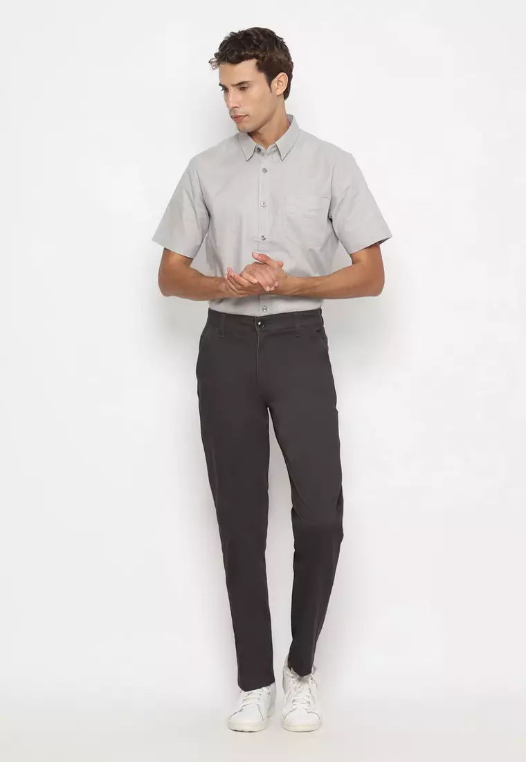 POLICE Celana Chino Panjang Dark Grey Cotton Premium Stretch Regular Fit Pria