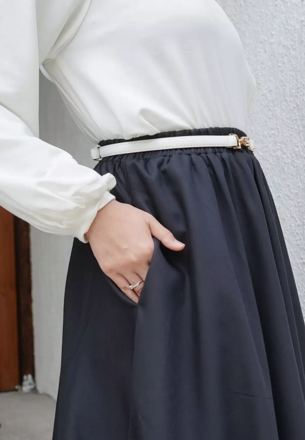 Orin Balloon Skirt - Black