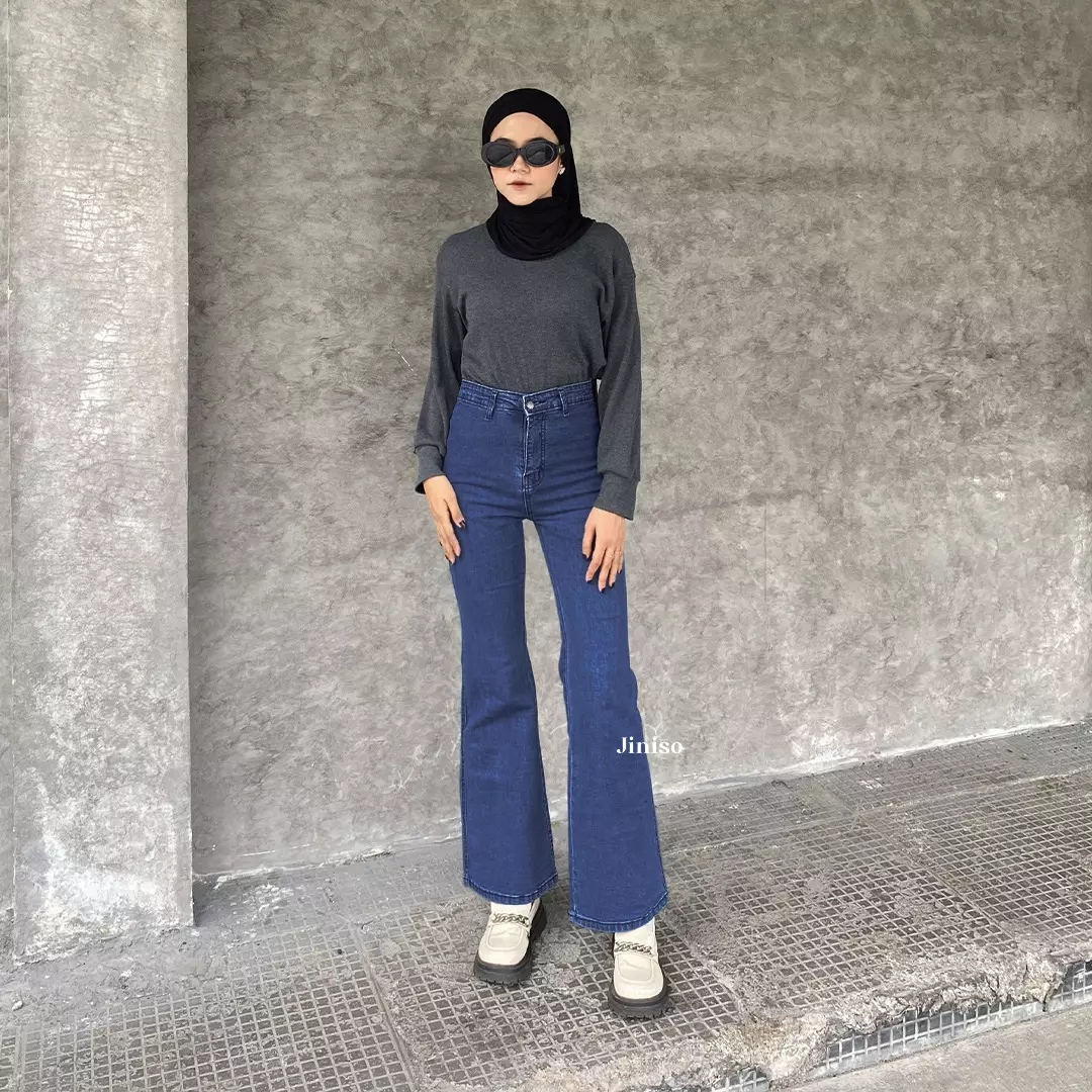 Highwaist Stretch Cutbray Jeans 520 HANGOUT