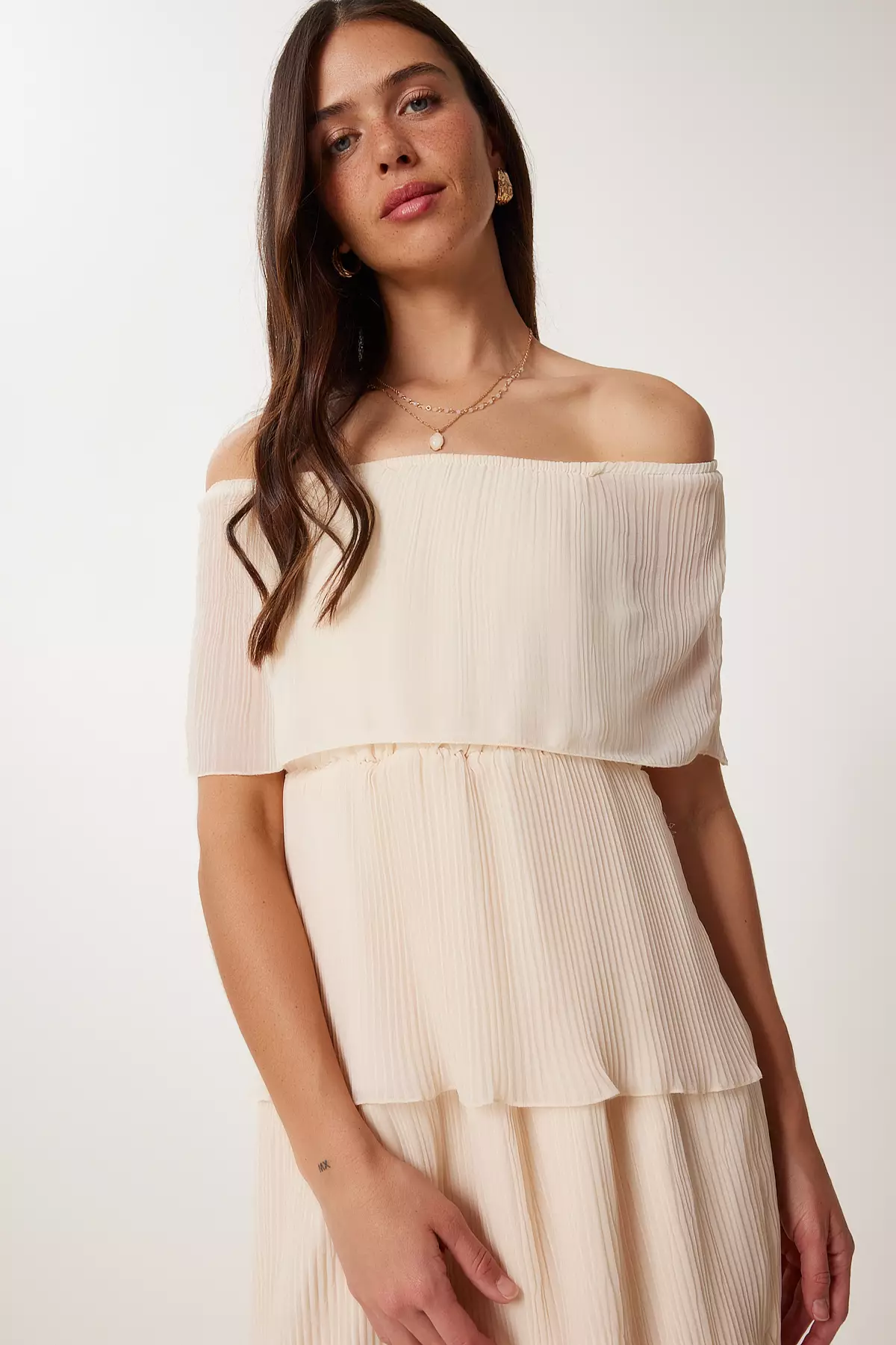 Women's Cream Layered Pleated Mini Chiffon Dress Wf00160