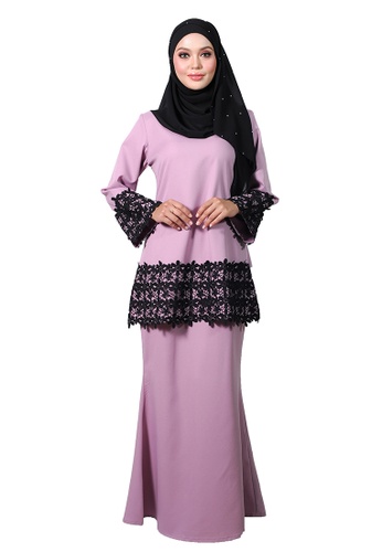 Baju Kurung Zaalia from LARA NOUR in Purple