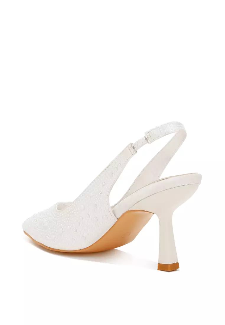 Sandal Slingback Mutiara Satin Mewah dalam Warna Putih
