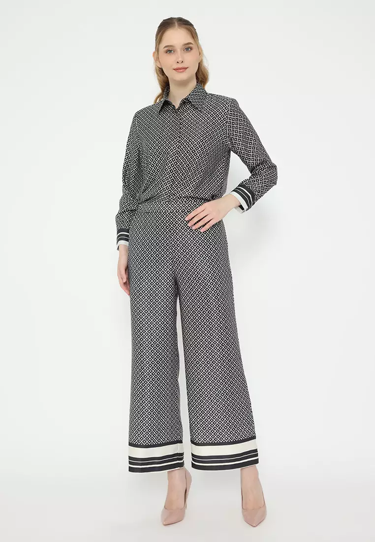 Monogram Shirt With Long Sleeve Casual Look In Black By Brilliant Girl Warna HITAM