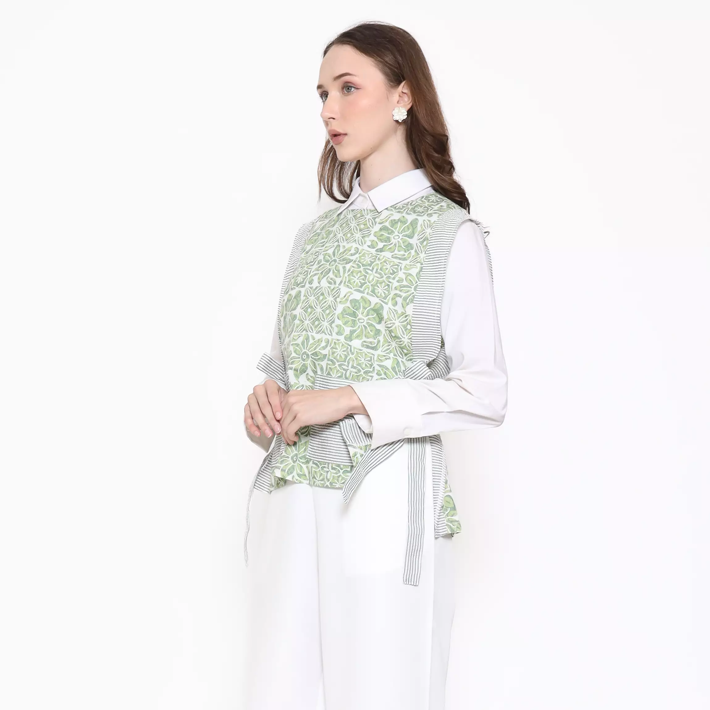 Vest Batik Wanita - Bhatara Batik Jeani - Rompi Batik Modern Tanpa Lengan