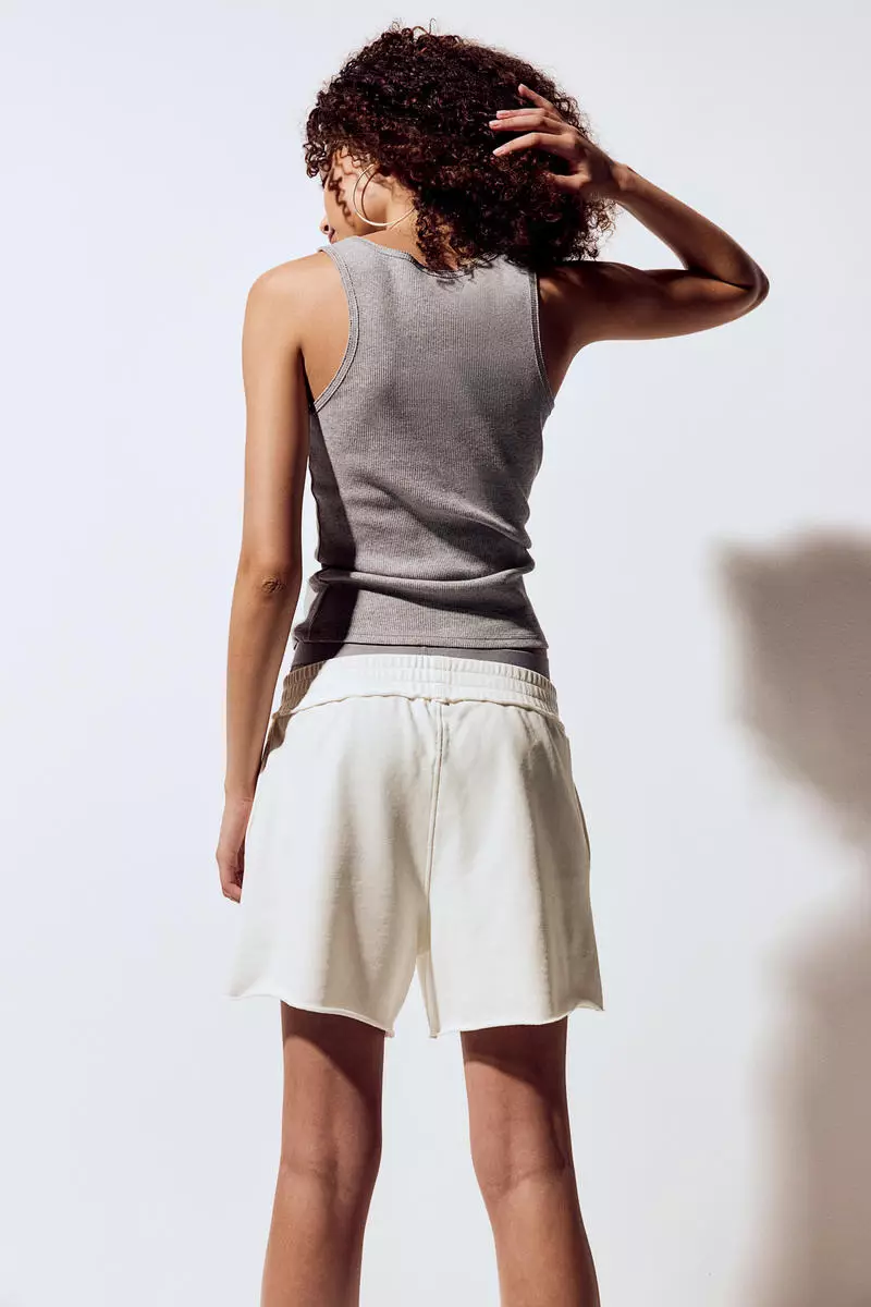H&m sweatshirt shorts shop
