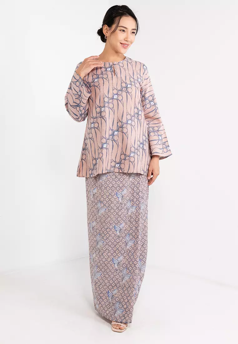 Dara Kurung