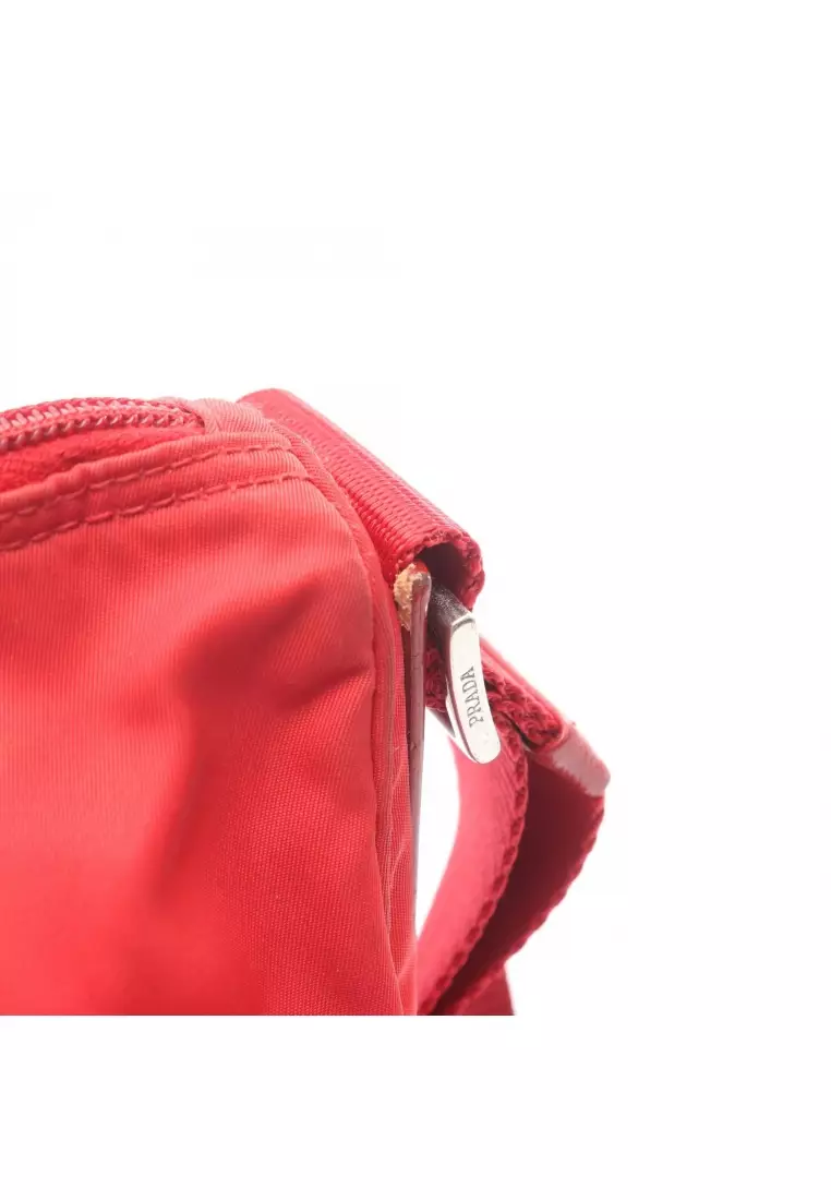Pre-Loved Prada prada logo plate Shoulder bag Nylon Saffiano leather Red