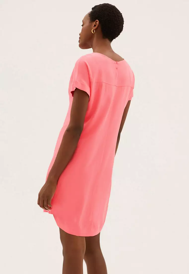 Round Neck Knee Length Shift Dress