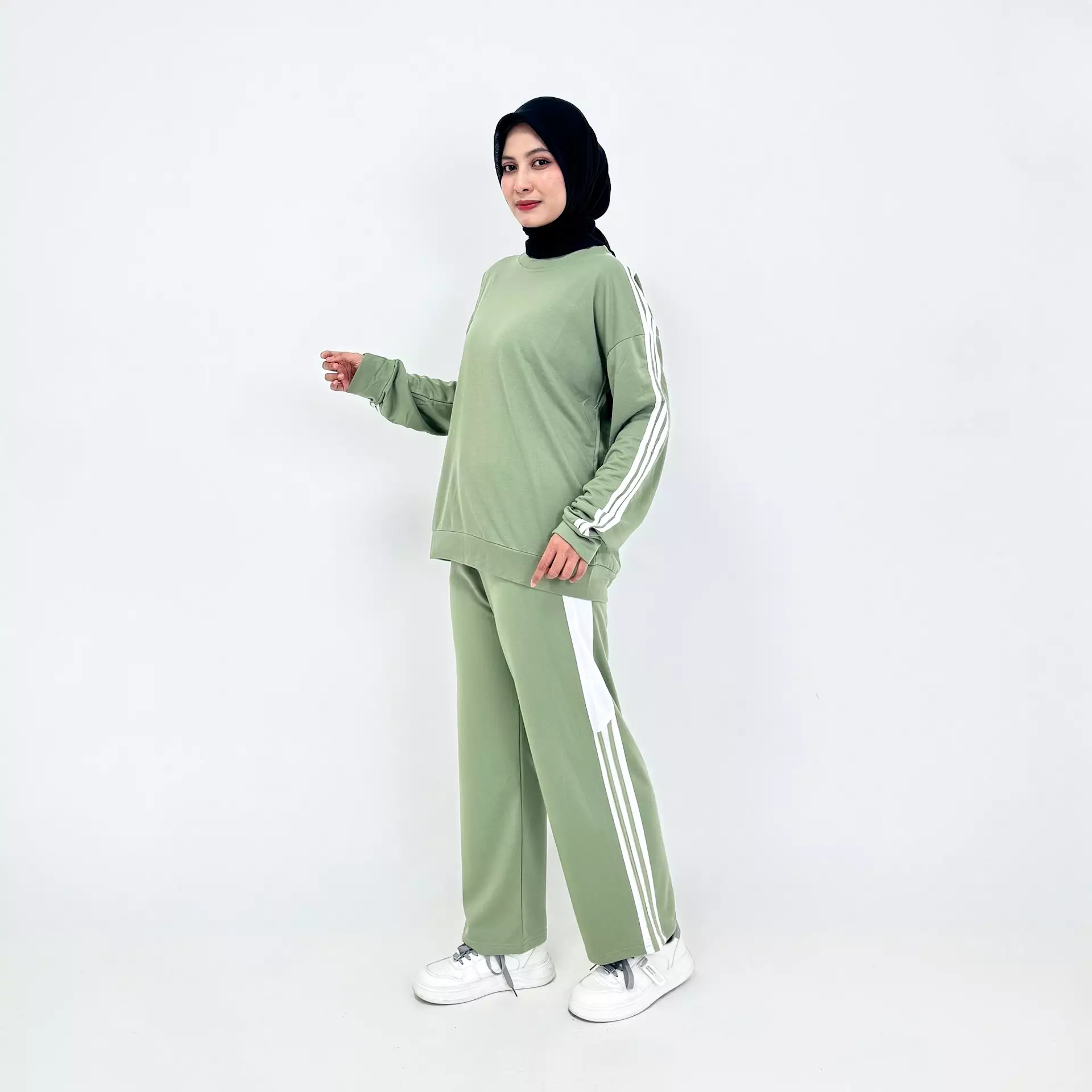 Setelan Training Joanita - Set Sporty Olahraga Padel MINT