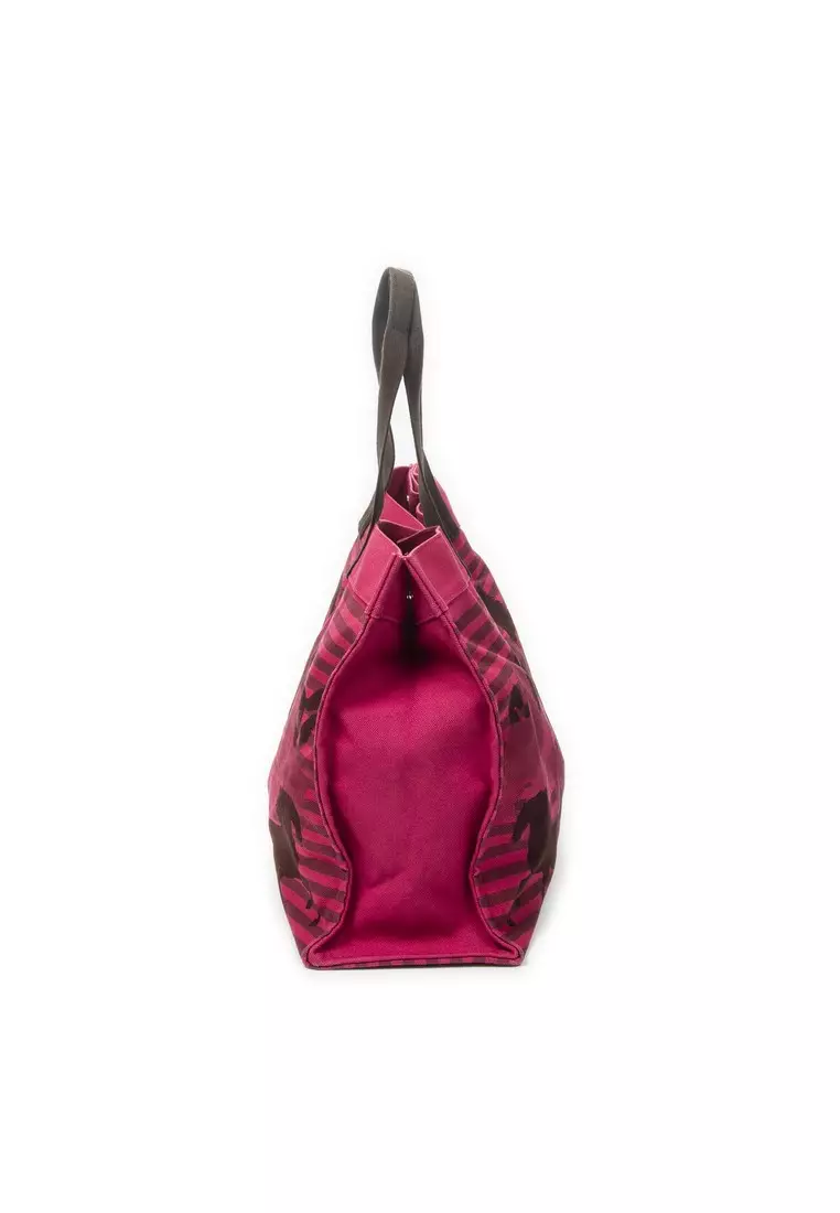 Pre-Loved Chevaux En Camouflage Beach Bag