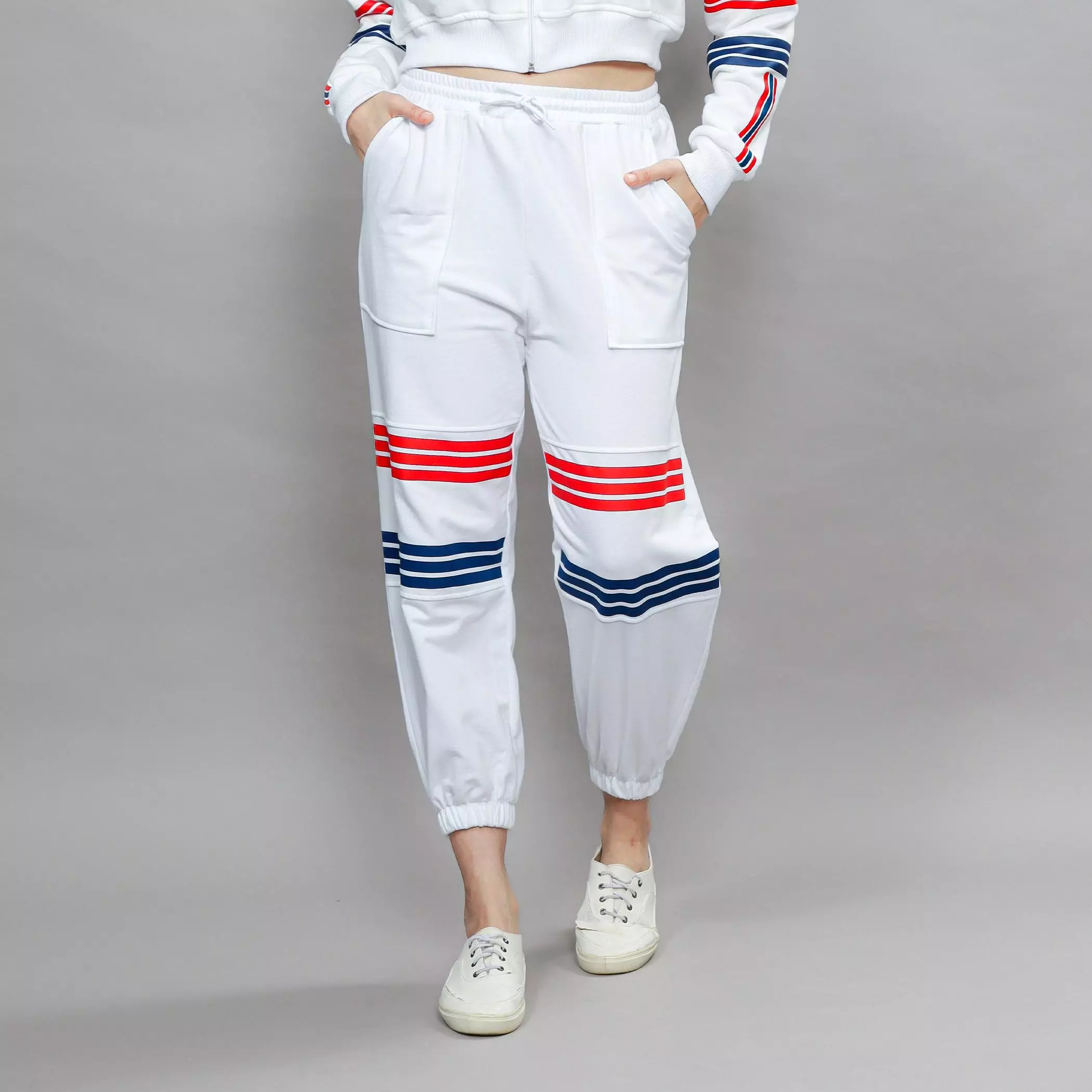 Enough - One Set Hoodie Crop Zipper dan Celana Jogger Sweatpants Wanita Butterfly Effect Sweater Setelan copy